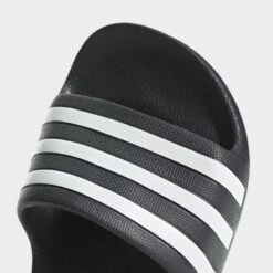 ADIDAS Adilette Aqua Badslippers 12 ADIDAS Adilette Aqua Badslippers -Goedkope SchoenStijl Winkel adilette aqua badslippers 5