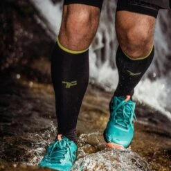 Lange Compressiesokken Fyke Zwart -Goedkope SchoenStijl Winkel lange compressiesokken fyke zwart 2