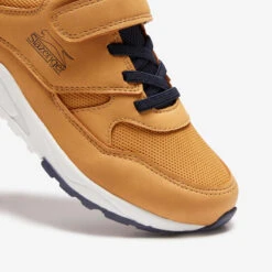 Slazenger Sneakers Met Klittenband Voor Kinderen Leister Camel 11 Slazenger Sneakers Met Klittenband Voor Kinderen Leister Camel -Goedkope SchoenStijl Winkel sneakers met klittenband voor kinderen leister camel 3